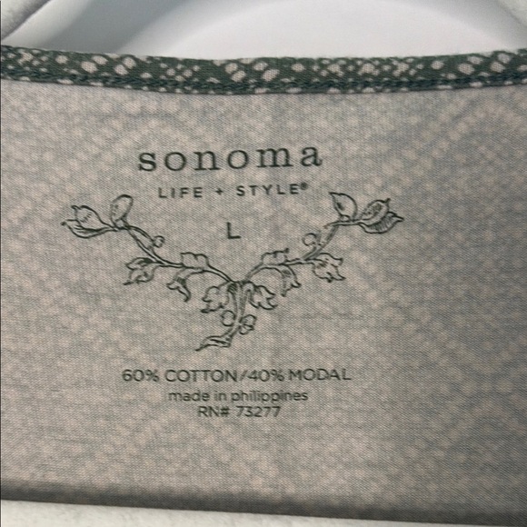 EUC Sonoma Sleeveless Floral Top - Picture 2 of 4